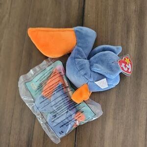 Ty Scoop The Pelican Beanie & Teenie Beanie Baby Set